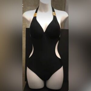 Monokini Design Bathing Suit